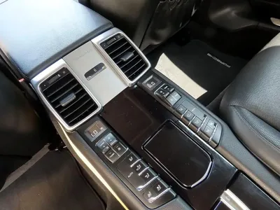 Porsche Panamera 2016, 100596 км, за 17728.58 USD - фото 16