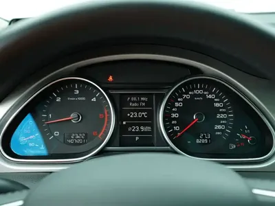 Audi Q7 2012, 80000 км, за 23248.52 USD - фото 34