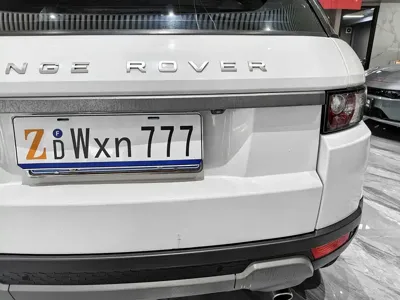Land Rover Evoque 2015, 99000 км, за 7916.27 USD - фото 11