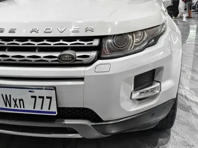 Land Rover Evoque 2015, 99000 км, за 7916.27 USD - фото 16