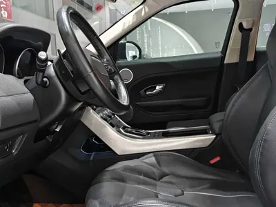 Land Rover Evoque 2015, 99000 км, за 7916.27 USD - фото 19