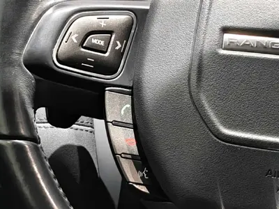 Land Rover Evoque 2015, 99000 км, за 7916.27 USD - фото 24