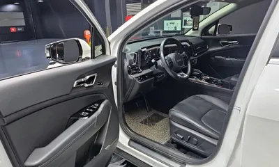 Kia Sportage 2023, 42884 км, за 19534.34 USD - фото 11