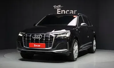 Audi Q7 · 2021 год