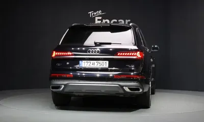 Audi Q7 2021, 75228 км, за 30954.74 USD