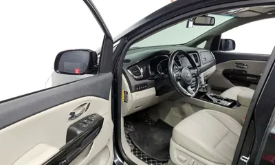 Kia Canival 2019, 82733 км, за 12546.31 USD - фото 10