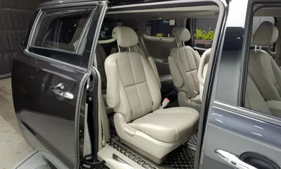 Kia Canival 2019, 82733 км, за 12546.31 USD - фото 12