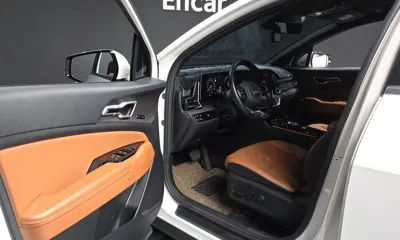 Kia Sportage 2022, 88112 км, за 17516.44 USD - фото 10