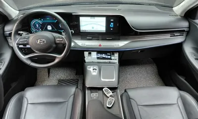 Hyundai Grandeur 2023, 59006 км, за 16604.8 USD - фото 7