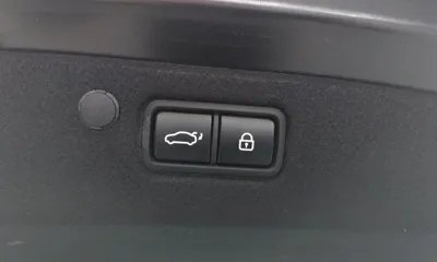 Hyundai Grandeur 2023, 59006 км, за 16604.8 USD - фото 29