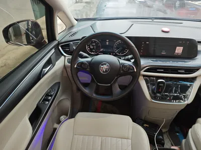 Buick GL8 2023, 104300 км, за 30786 USD - фото 11