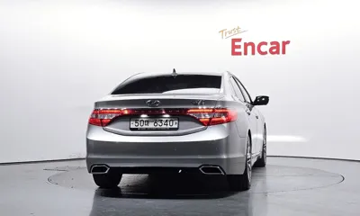 Hyundai Grandeur 2012, 176437 км, за 3872.92 USD
