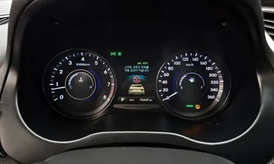 Hyundai Grandeur 2012, 176437 км, за 3841.89 USD - фото 8
