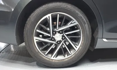 Hyundai Grandeur 2022, 98012 км, за 64988.35 USD
