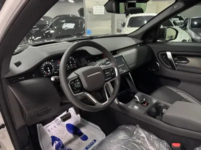 Land Rover Discovery Sport 2025, 9998 км, за 34357.45 USD