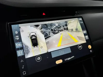 Land Rover Discovery Sport 2025, 9998 км, за 34357.45 USD - фото 9