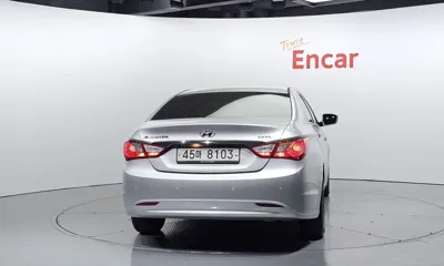 Hyundai Sonata 2012, 158481 км, за 2496.06 USD