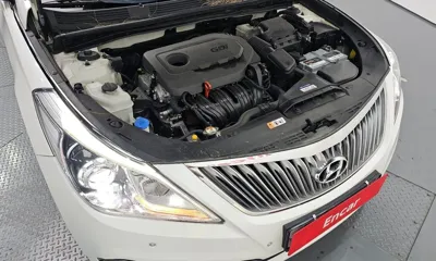 Hyundai Grandeur 2015, 130687 км, за 4825.49 USD - фото 6