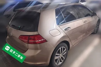 Volkswagen Golf 2016, 129000 км, за 7529 USD