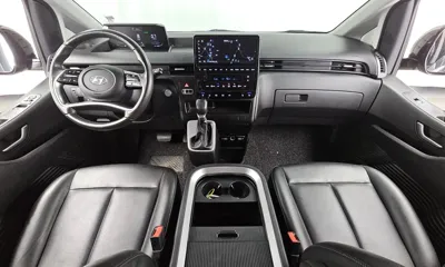 Hyundai Staria 2022, 125372 км, за 13661.21 USD - фото 7