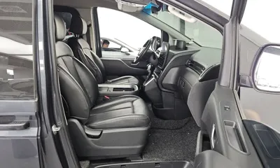 Hyundai Staria 2022, 125372 км, за 13661.21 USD - фото 11