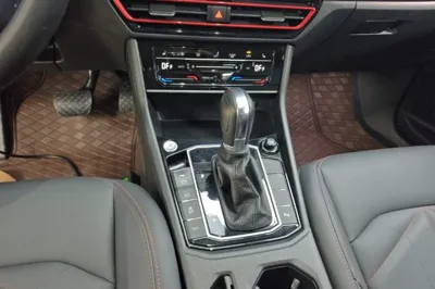 Volkswagen Lavida 2023, 57200 км, за 14503 USD - фото 24