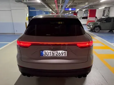 Porsche Cayenne 2023, 96000 км, за 48534.23 USD