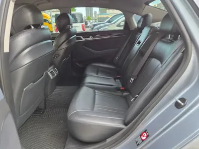 Hyundai Genesis 2015, 143888 км, за 5244.85 USD - фото 8