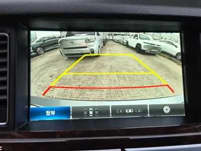Hyundai Genesis 2015, 143888 км, за 5244.85 USD - фото 15