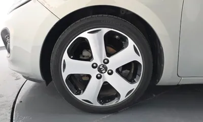 Kia Pride 2012, 122815 км, за 2275.24 USD