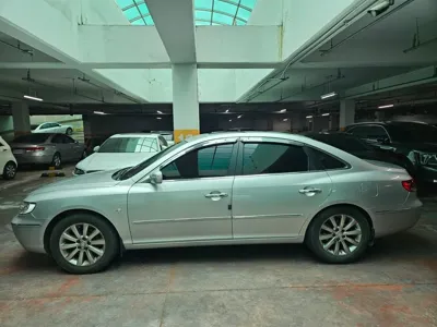 Hyundai Grandeur 2009, 171703 км, за 1837.99 USD