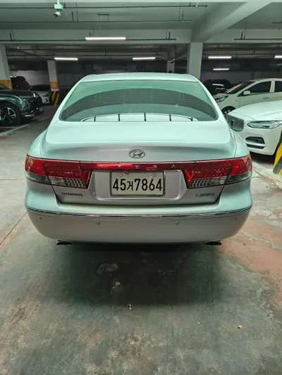 Hyundai Grandeur 2009, 171703 км, за 1837.99 USD