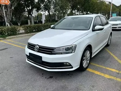 Volkswagen Sagitar · 2015 год