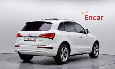 Audi Q5 2015, 102325 км, за 10076.05 USD - фото 2
