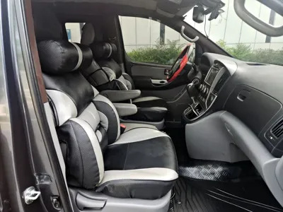 Hyundai Starex 2015, 139000 км, за 5710.91 USD - фото 13