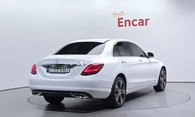 Mercedes-Benz C-Class 2020, 86745 км, за 15562.93 USD