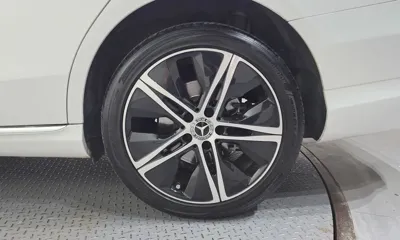Mercedes-Benz C-Class 2020, 86745 км, за 15466.27 USD - фото 21