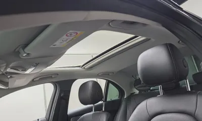 Mercedes-Benz C-Class 2020, 86745 км, за 15466.27 USD - фото 29
