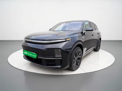 Li Auto L7 · 2023 год