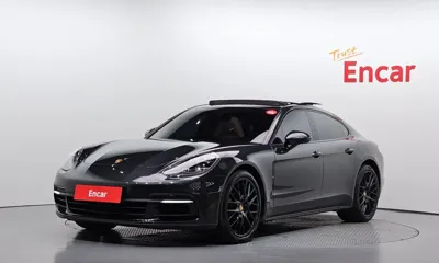 Porsche Panamera · 2018 год