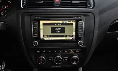Volkswagen Jetta 2013, 90779 км, за 3675.99 USD - фото 15