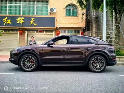 Porsche Cayenne 2019, 150000 км, за 43724.51 USD
