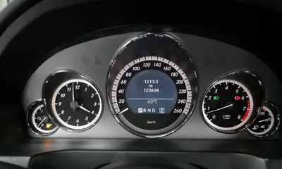 Mercedes-Benz E-Class 2011, 123634 км, за 4561.08 USD - фото 8