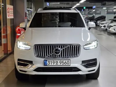 Volvo XC90 2022, 102000 км, за 37875.8 USD