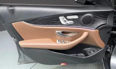 Mercedes-Benz E-Class 2017, 119114 км, за 11709.61 USD - фото 24