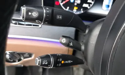 Mercedes-Benz E-Class 2017, 119114 км, за 11709.61 USD - фото 28