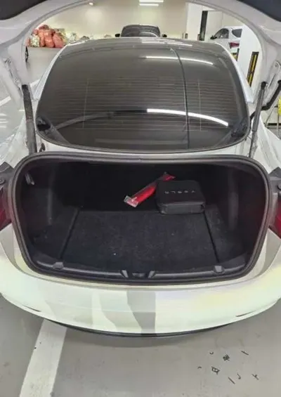 Tesla Model 3 2022, 102543 км, за 4844.69 USD - фото 9