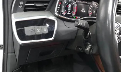 Audi A6 2023, 43886 км, за 22687.37 USD - фото 31