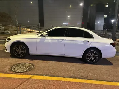 Mercedes-Benz E-Class 2023, 58000 км, за 24497.83 USD