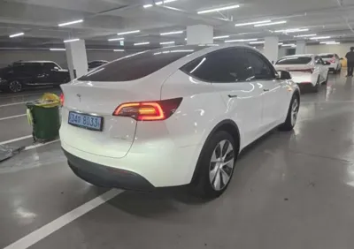 Tesla Model Y 2022, 53521 км, за 5226.55 USD - фото 6